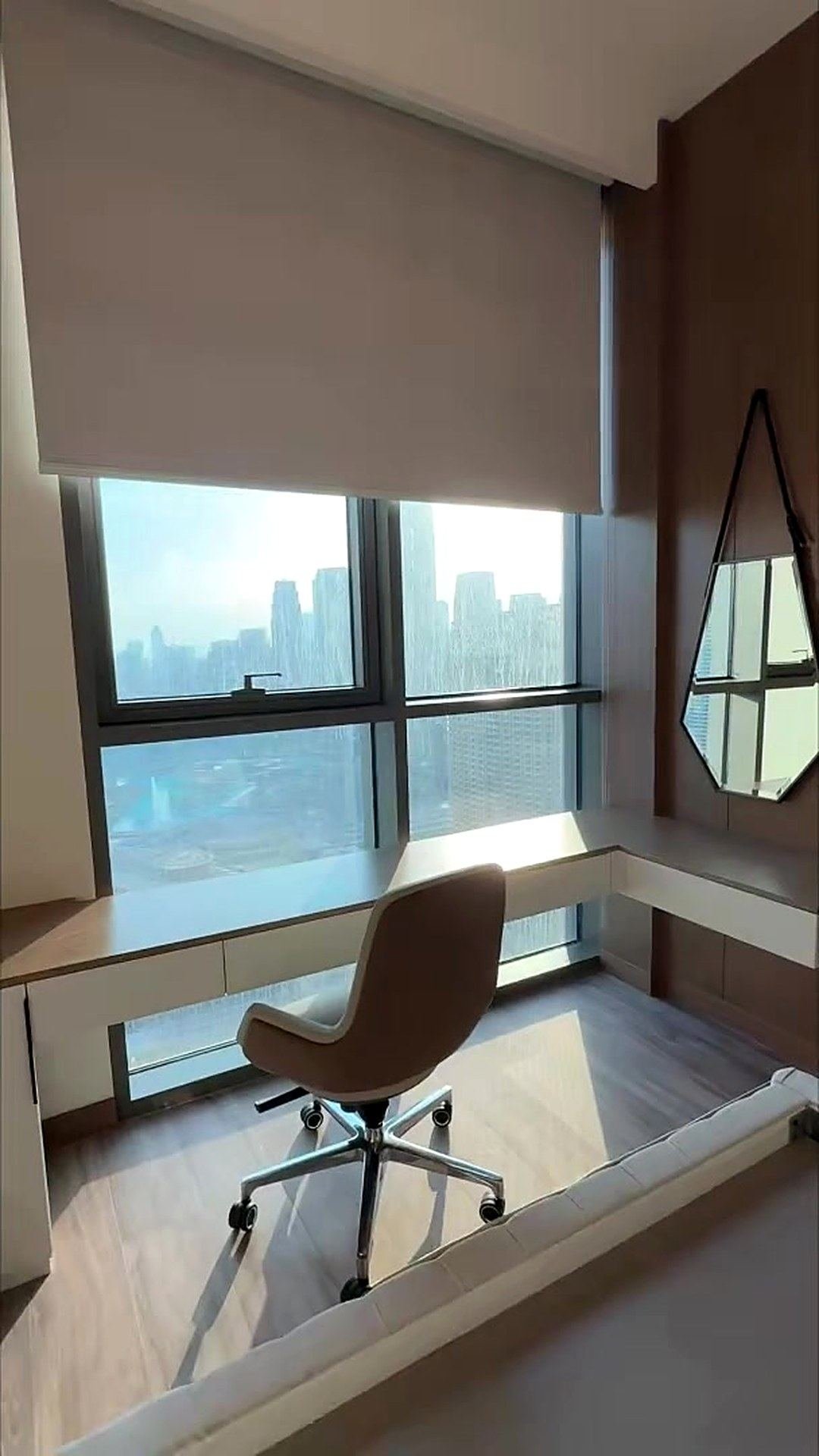 DOWNTOWN VIEWS 1