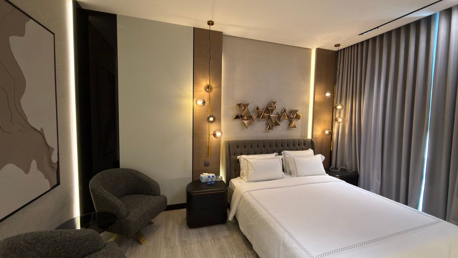 SM TOWER — APARTMENT RENOVATION