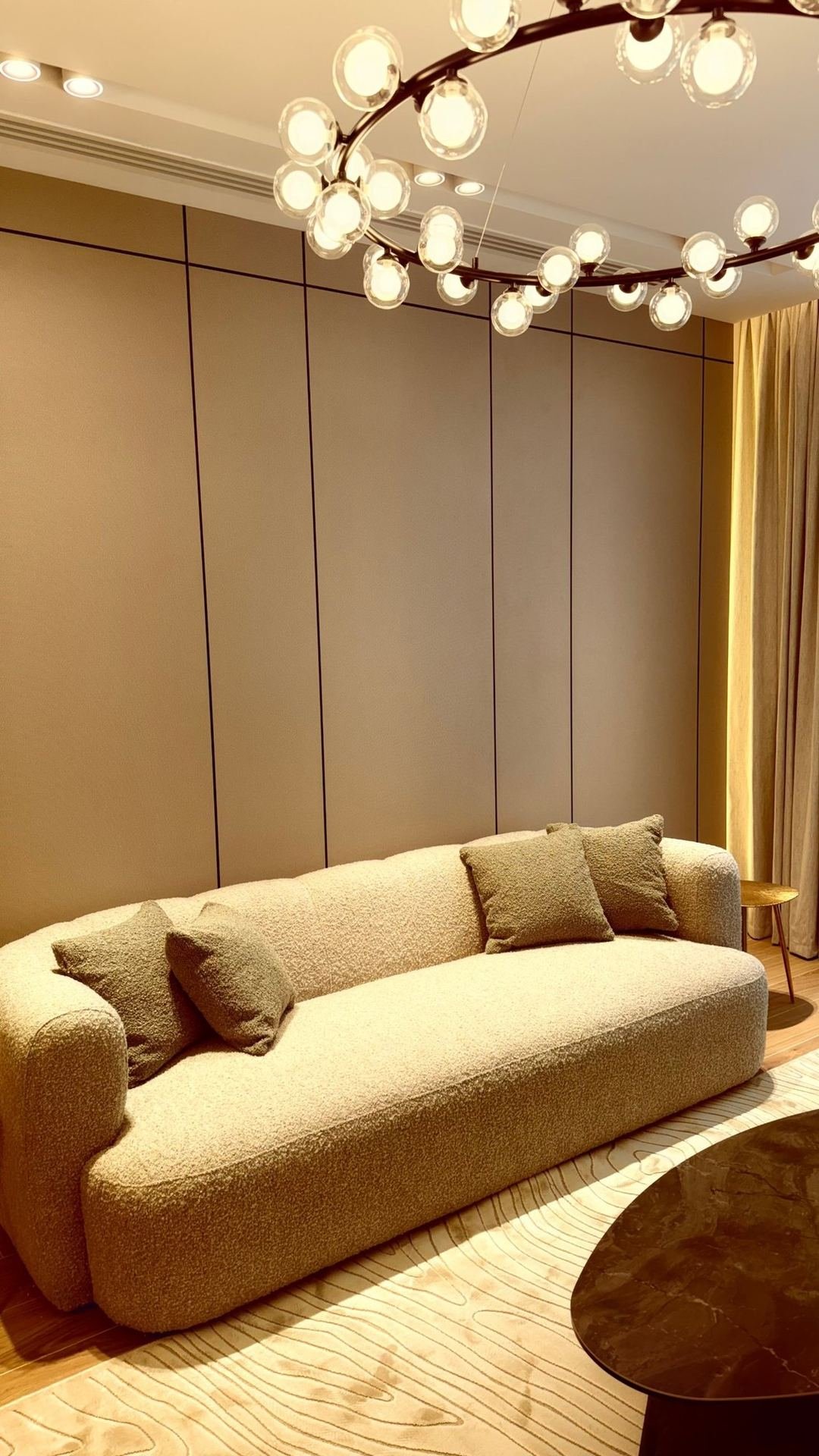 AL MEYDAN APARTMENT — FURNITURE & DECOR