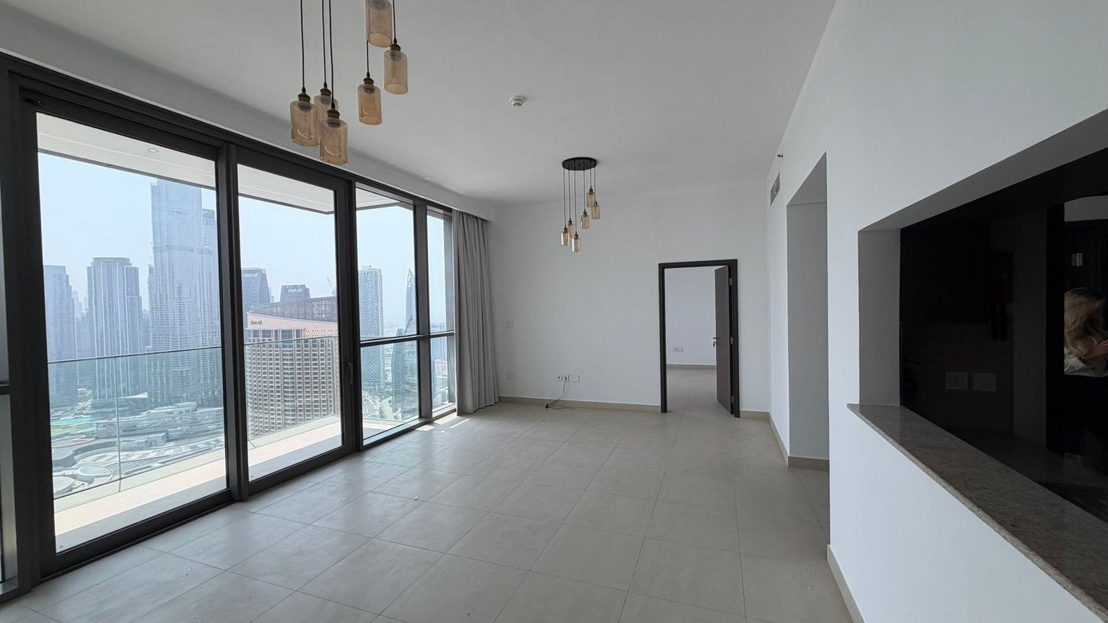 DOWNTOWN VIEWS 1 — 43RD FLOOR