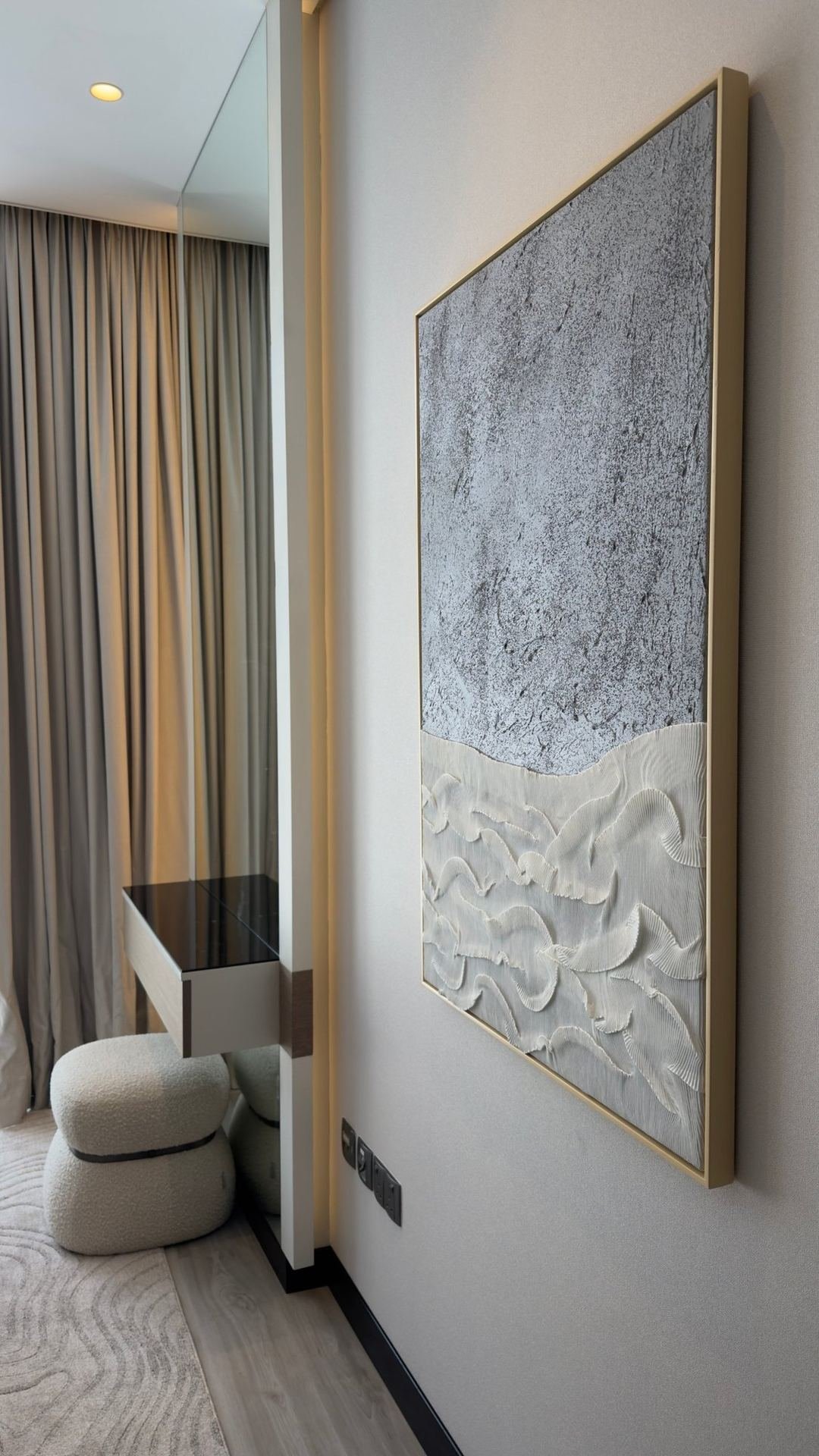 SM TOWER — APARTMENT RENOVATION